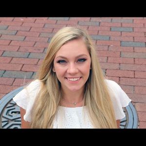 Meet your Posher, Kelsey